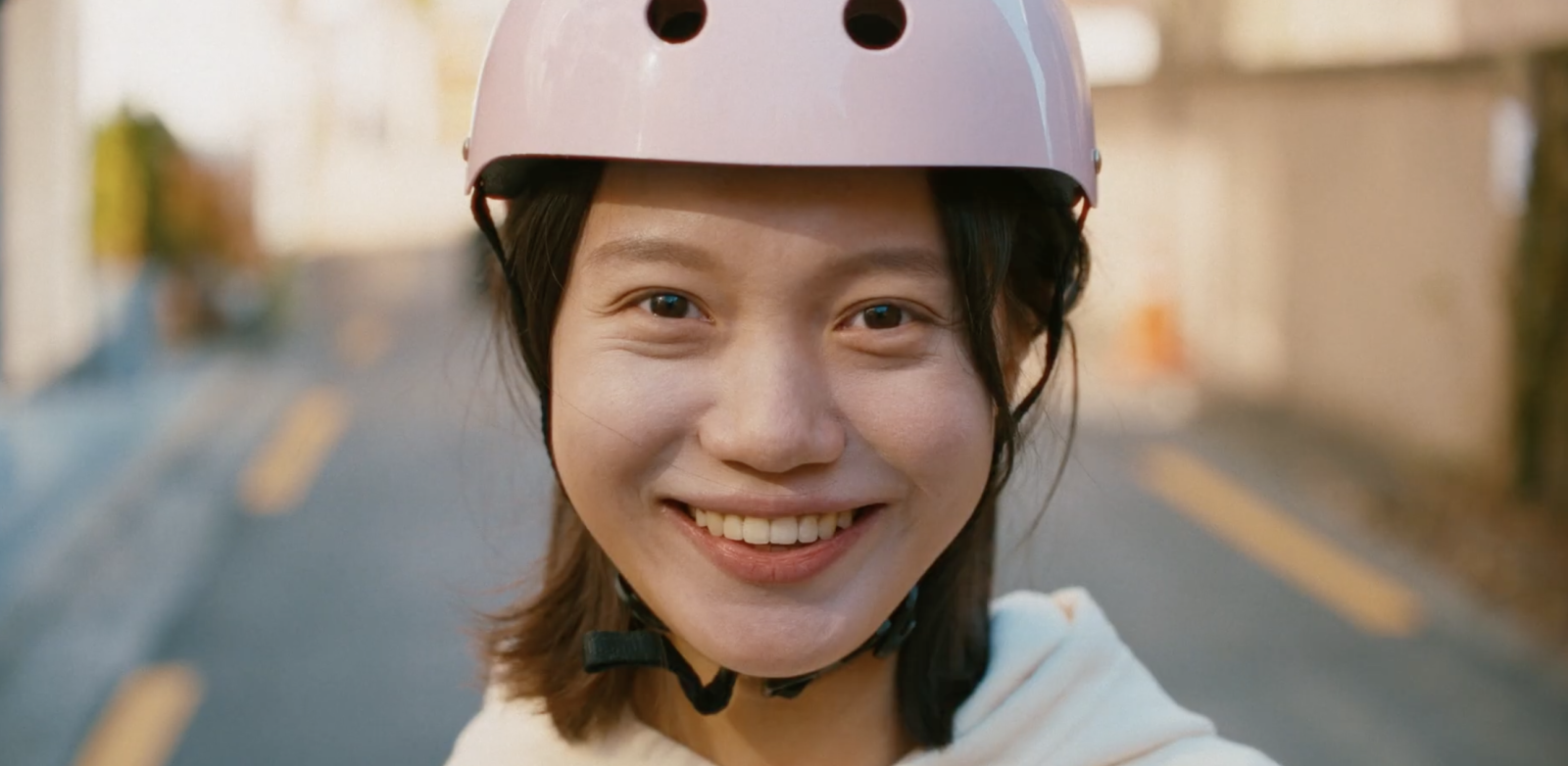 Turning girl
